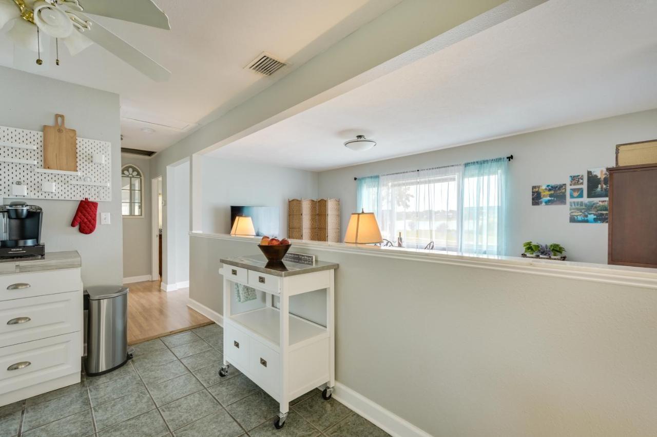 Sunny Lake Wales Getaway - 1 Mi To Downtown Luaran gambar