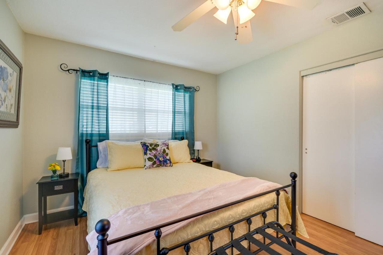Sunny Lake Wales Getaway - 1 Mi To Downtown Luaran gambar